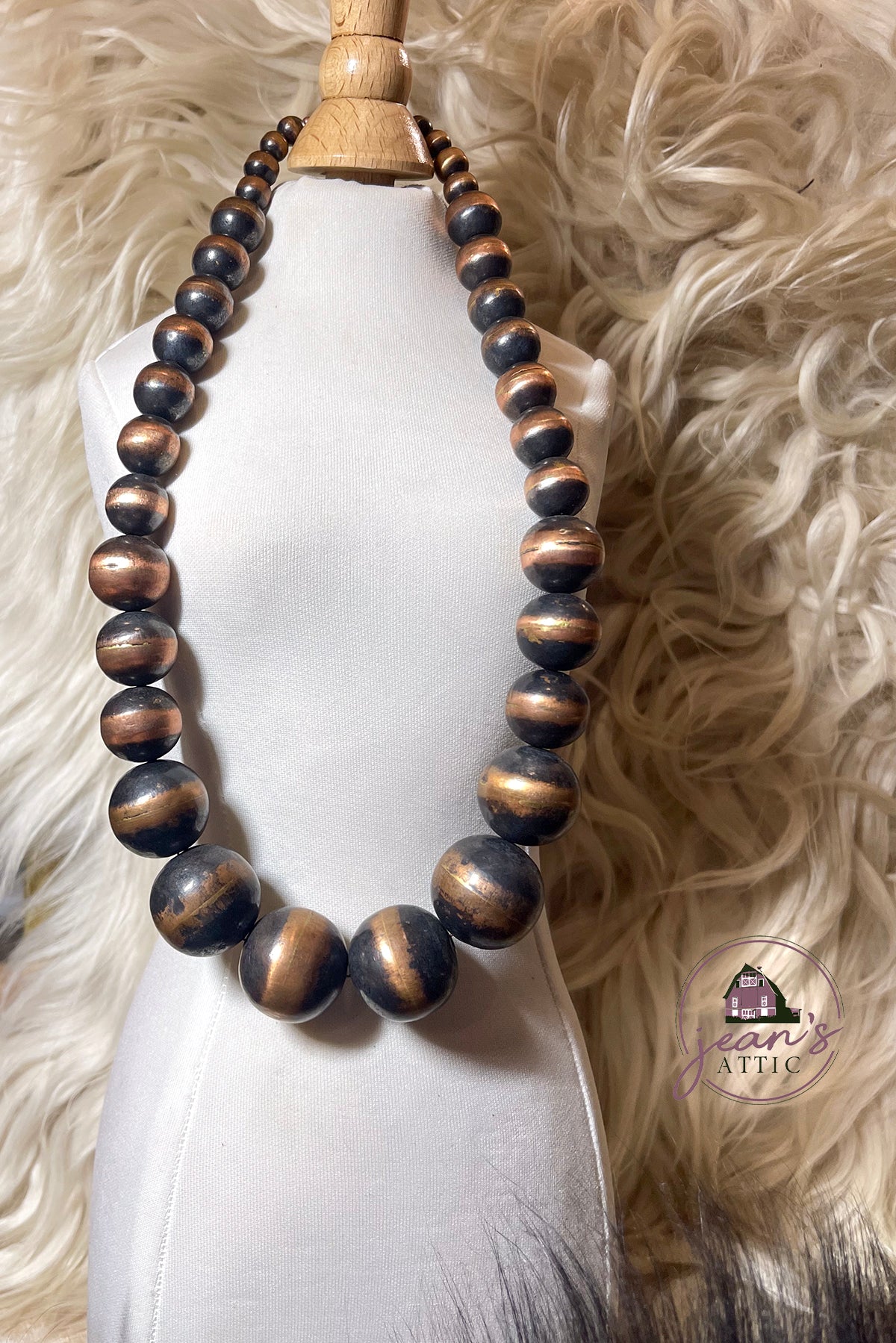 Copper Pearl Necklace - Graduated