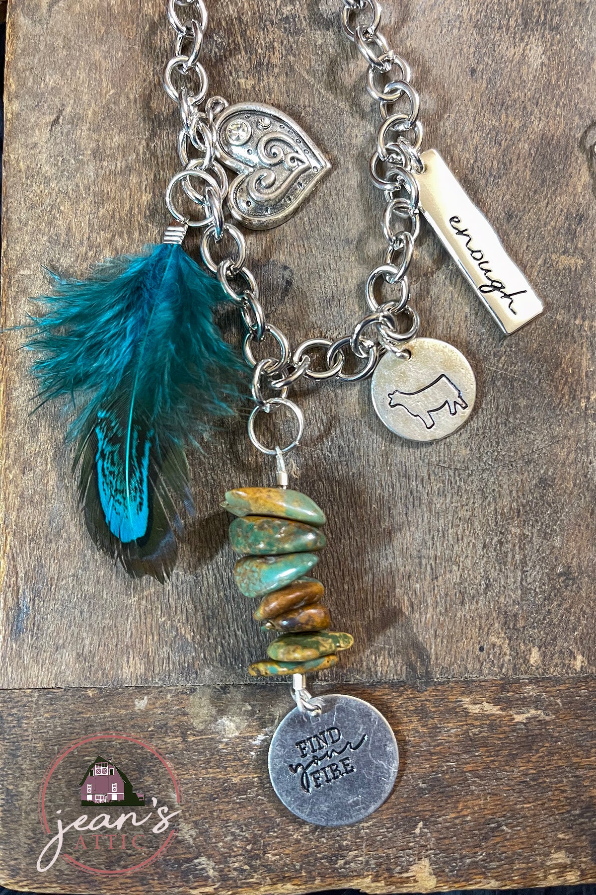 Silver Chain Show Heifer with Feather Accent