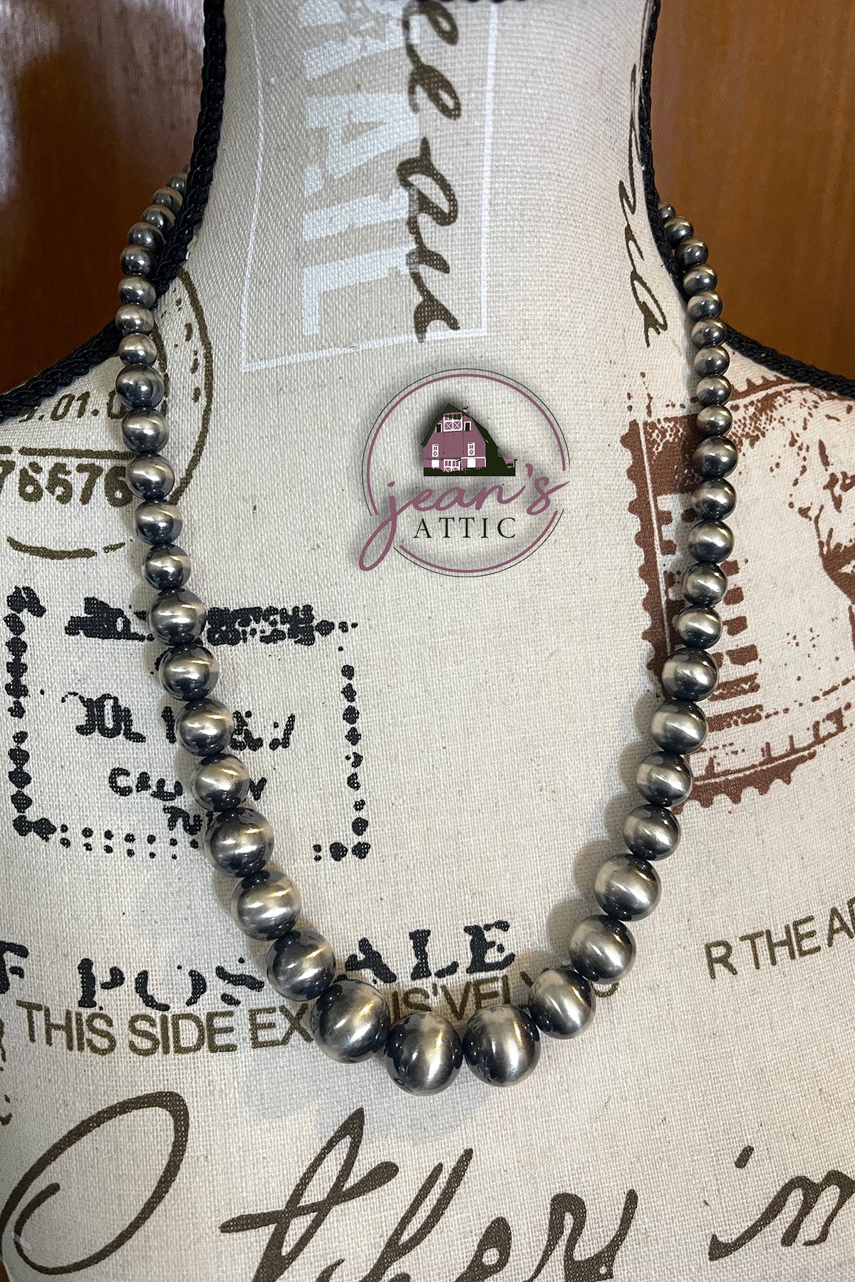 Navajo Pearl Graduated Necklace