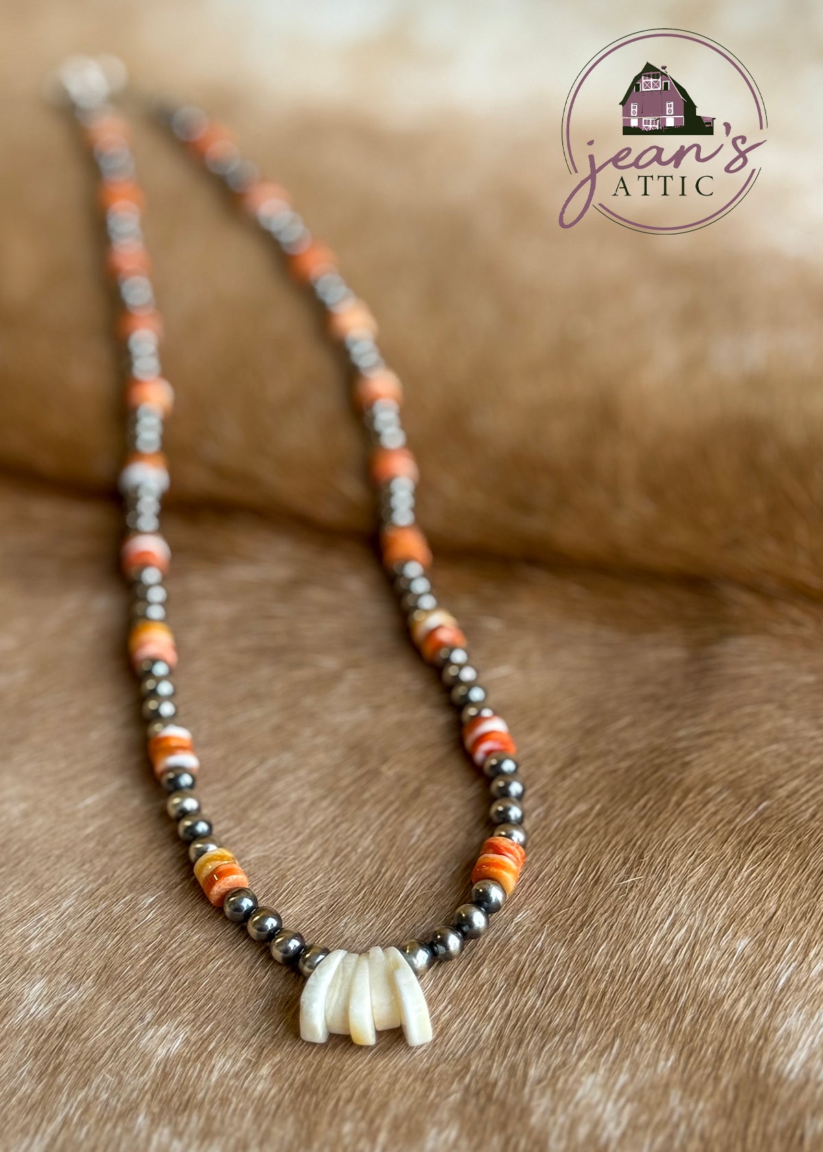 Navajo Pearl with Spiny Oyster Necklace