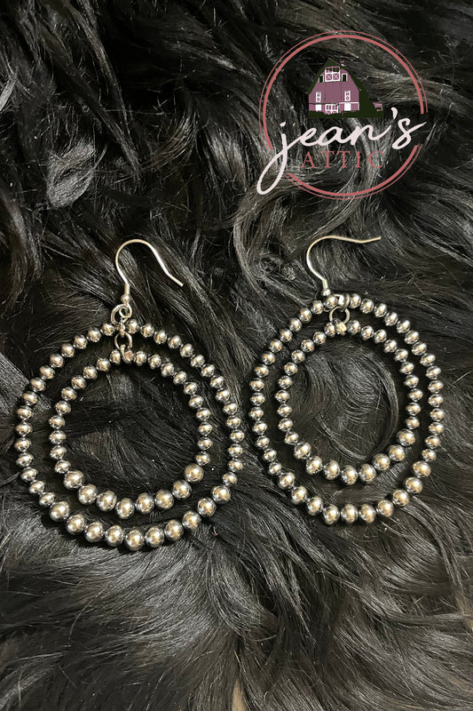 Graduated Double Hoop Navajo Pearl Earring