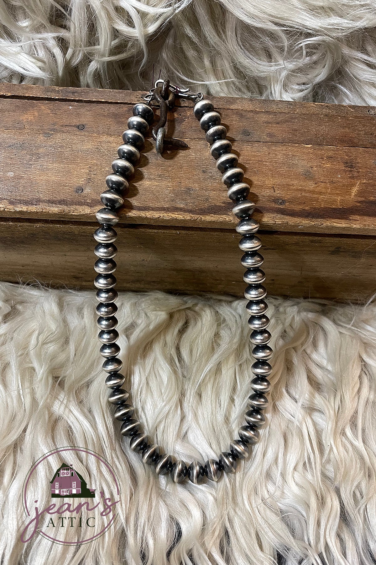 18" 10 mm Navajo Disc Pearl Necklace