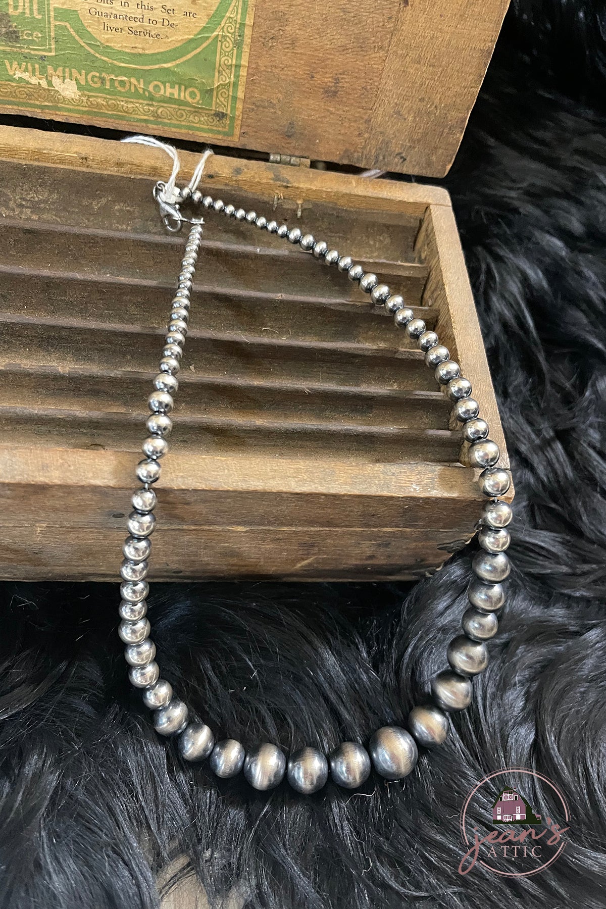 18" Graduated Navajo Pearls